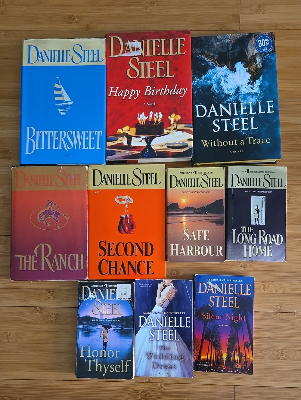 Danielle Steel Book Lot For @white144